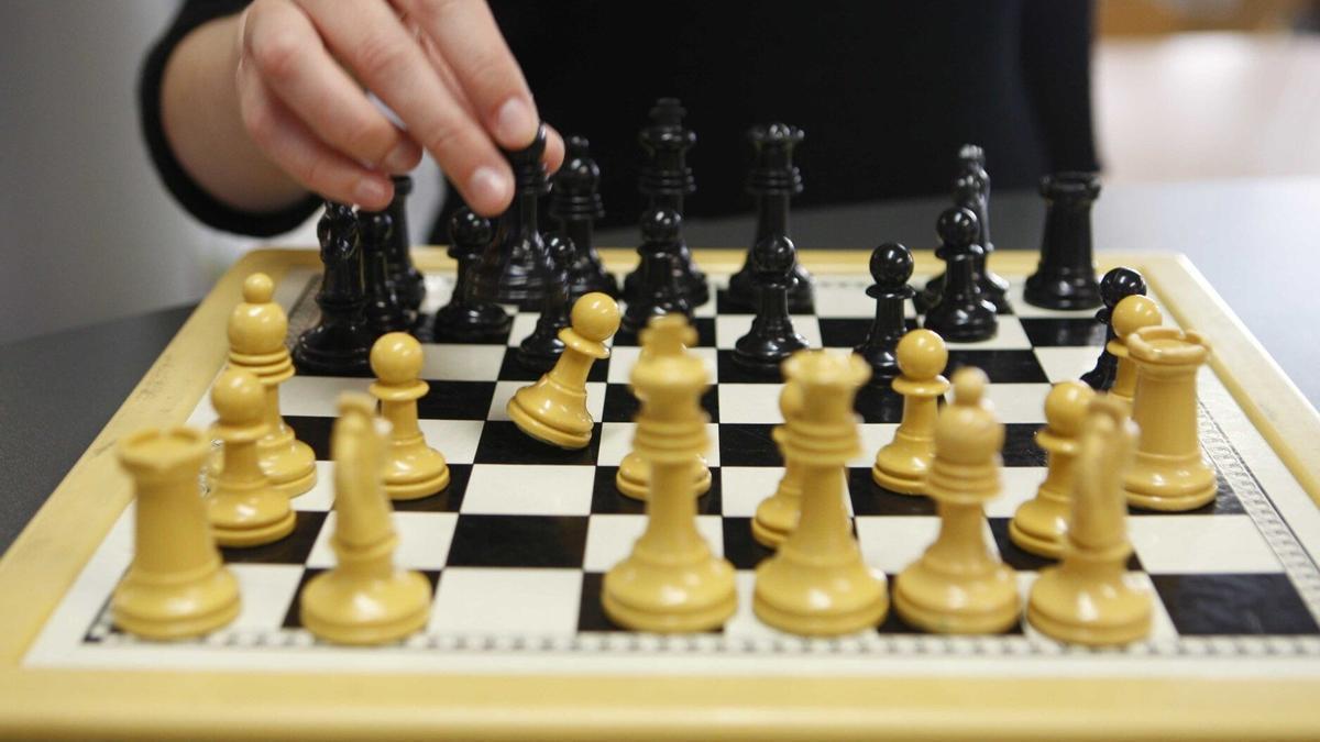 Las clases de ajedrez tendrán lugar dos días por semana.