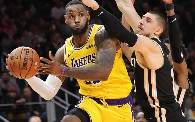 Lebron James, durante un partido de la NBA.