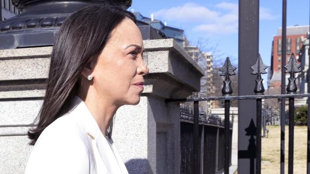 María Corina Machado a su llegada a la Casa Blanca para un almuerzo con Trump