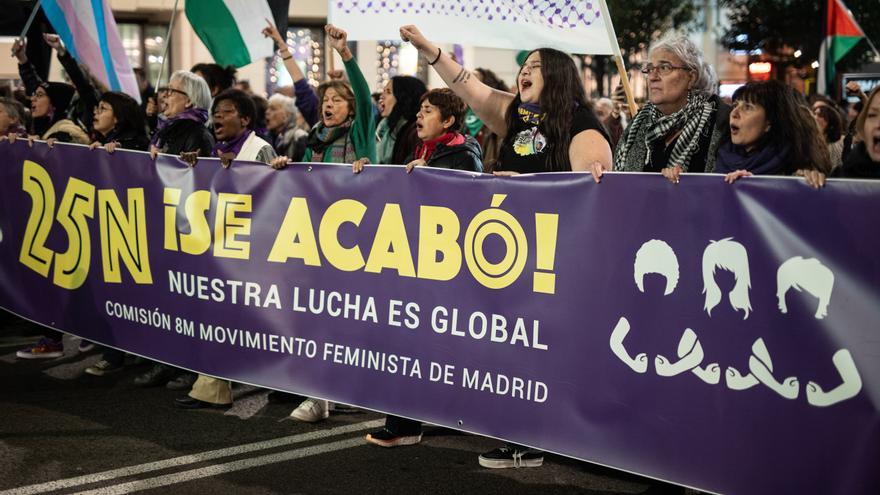 Miles de mujeres claman contra la violencia machista con feminismo y Gobierno dividido