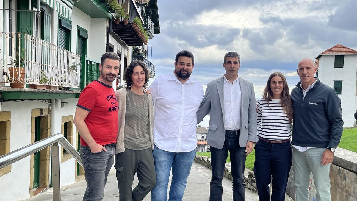 Foto de los integrantes del grupo municipal de EAJ-PNV Hondarribia.
