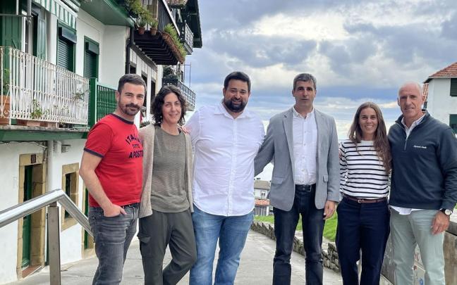 Foto de los integrantes del grupo municipal de EAJ-PNV Hondarribia.