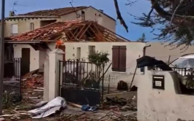 Imagen de los destrozos causados por el tornado