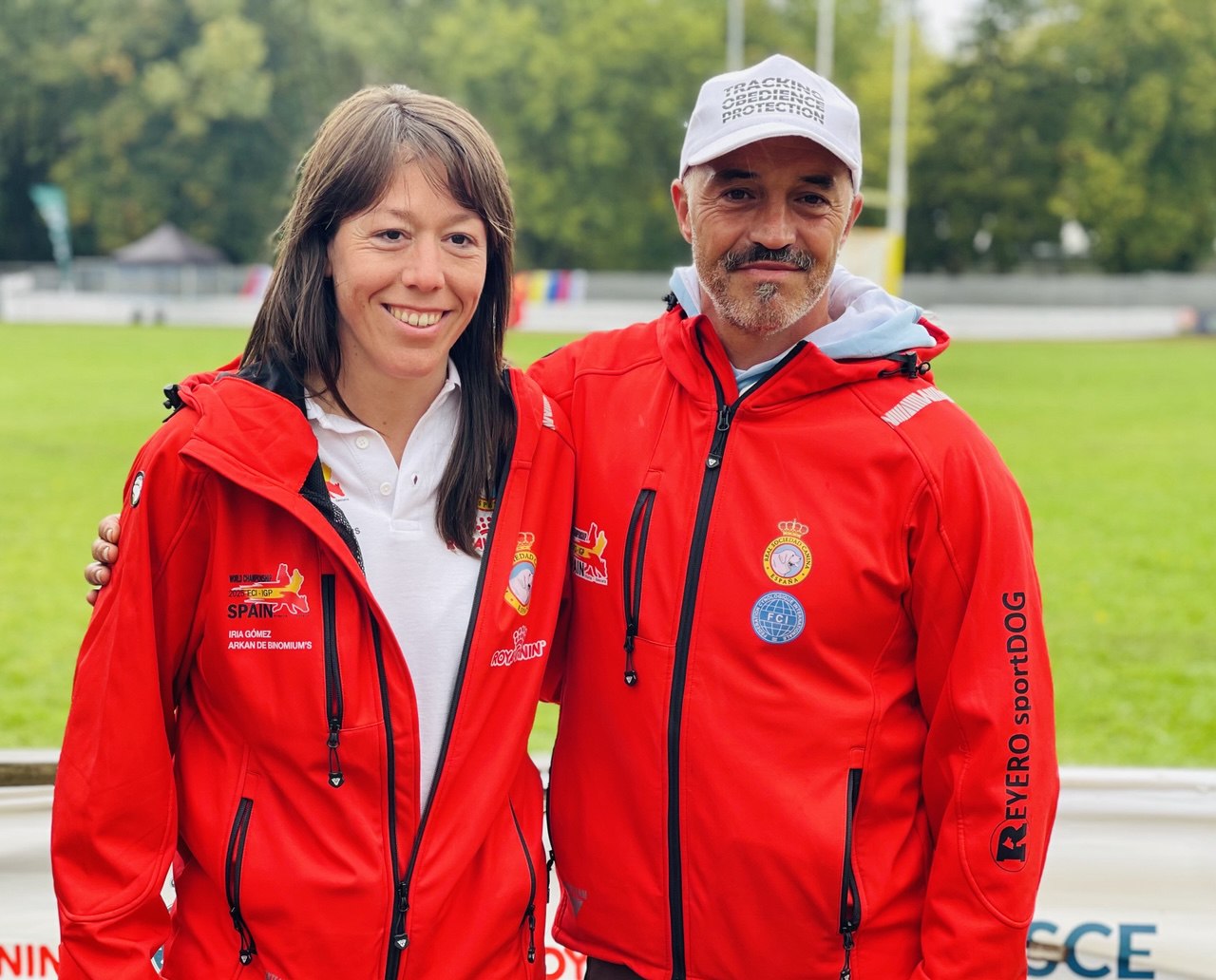 Iria Gómez Martínez, Campeona del Mundo FCI-IGP con el director de Café con Patas