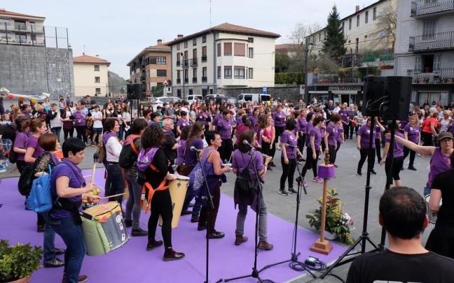 Un espectáculo feminista en Goikoplaza.