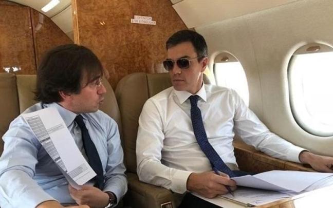 Imagen de archivo de Pedro Sánchez en el Falcon.