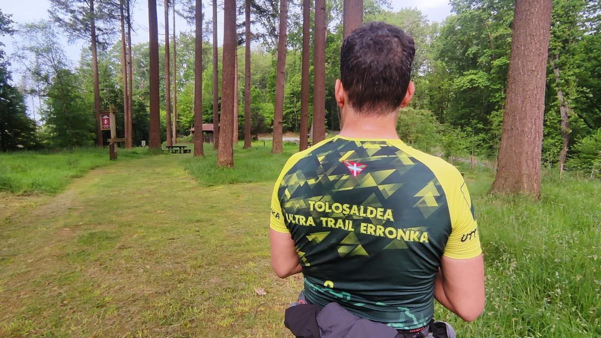 Detalle de la camiseta de la prueba en Langaurre