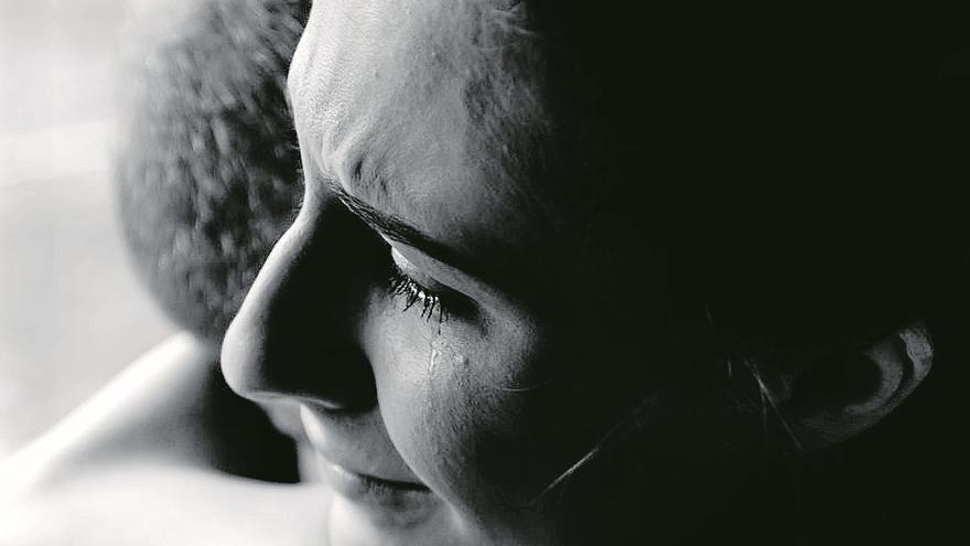 Zaintza emozionala eta komunikazioa oso beharrezkoak dira doluan zehar.