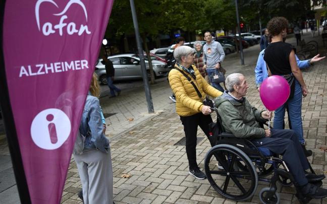 Participantes en un acto organizado por AFAN con motivo del Día Internacional del Alzheimer en 2024.