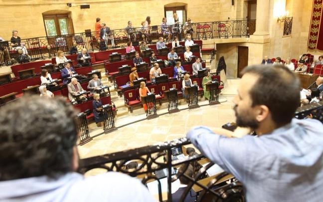 Una imagen de la bancada donde se sientan EH Bildu, PSE y Elkarrekin Bizkaia