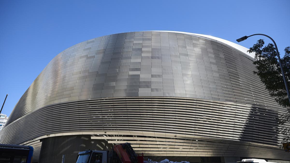 Fachada del Estadio Santiago Bernabéu.