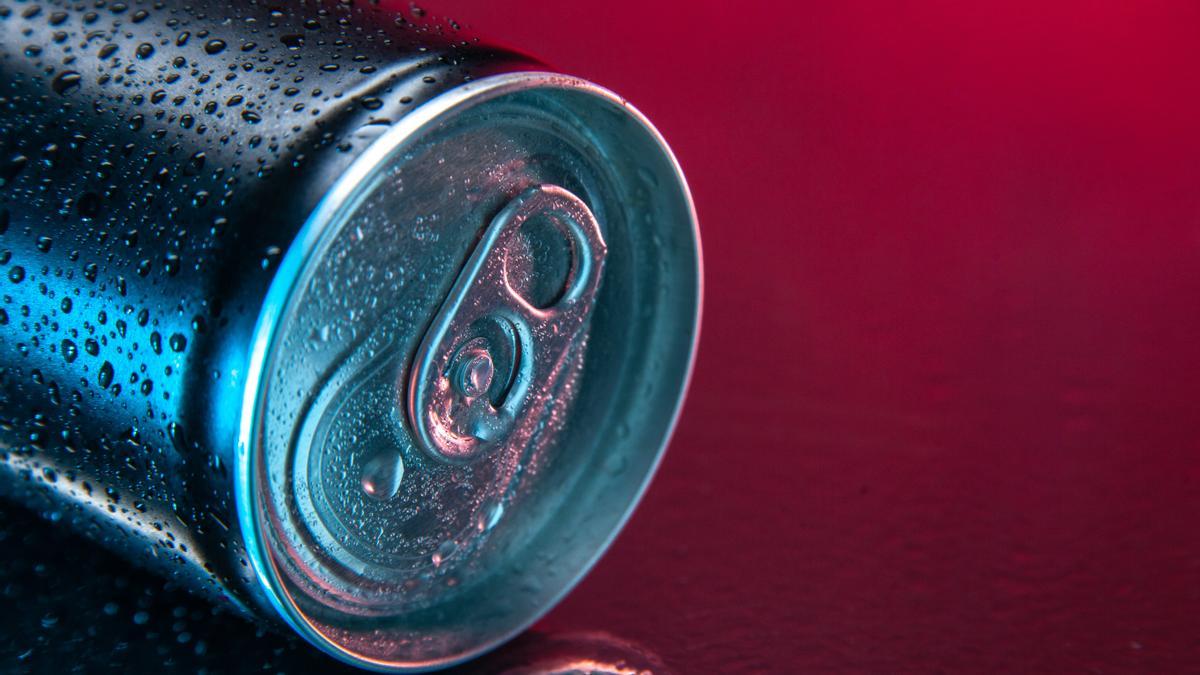 Lata de una bebida energética