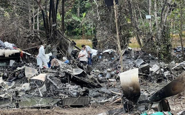 Restos del avión siniestrado