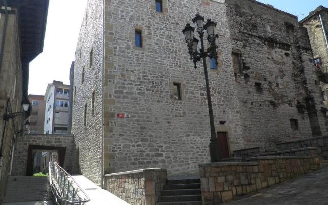 Torre de Torrekua, en el casco antiguo.