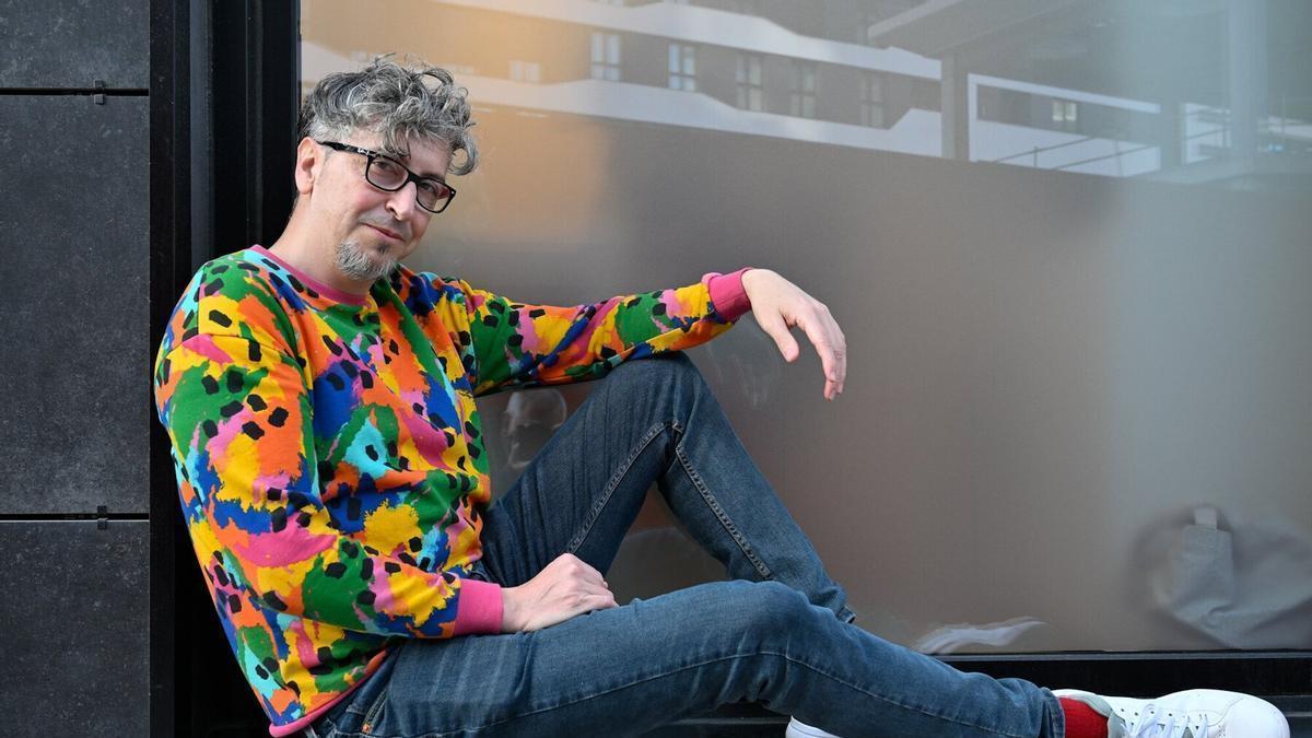 Benito Olmo, escritor de 'Tinta y fuego'