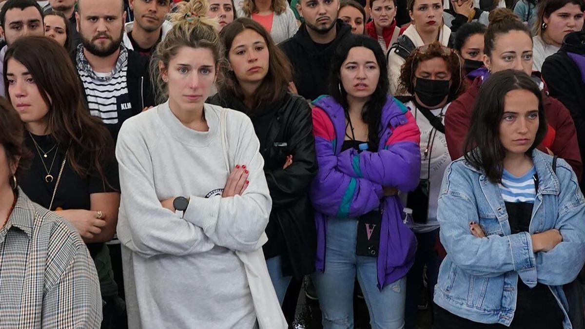 Concentración de repulsa ante una agresión machista en fiestas de un municipio vizcaino.