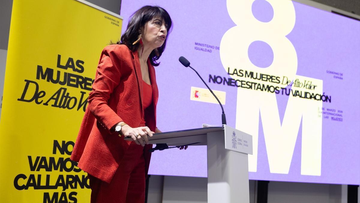 La ministra de Igualdad, Ana Redondo, durante la presentación en rueda de prensa de la campaña institucional con motivo del 8M.