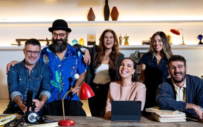 Quequé, Ignatius Farray, Lara Palma, Inés Hernand, Ángela Fernández y Taka Gómez