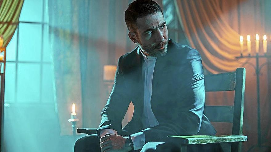 Miguel Ángel Silvestre en la serie ‘Los enviados’. | FOTO: SKYSHOWTIME