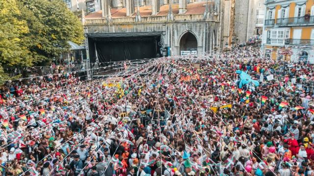 El 1 de septiembre la plaza volverá a llenarse de color