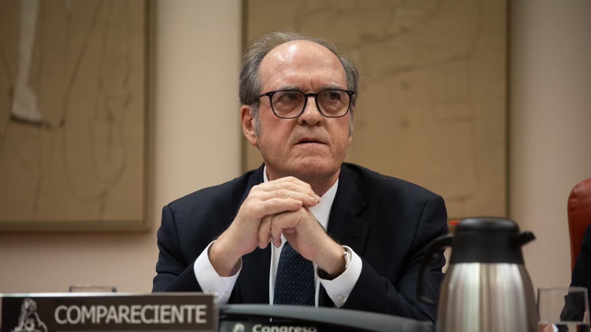 El Defensor del Pueblo, Ángel Gabilondo, comparece en el Congreso de los Diputados.