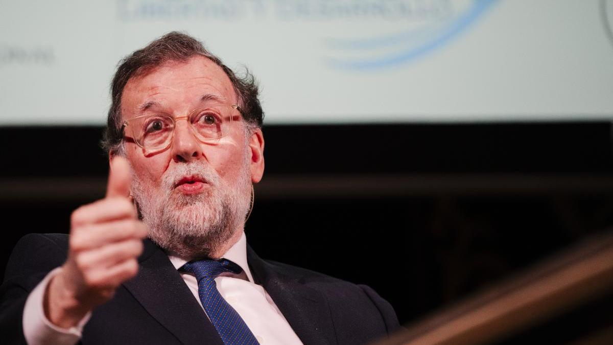 Mariano Rajoy interviene en una mesa redonda durante el Foro Grupo Libertad y Democracia, en el Ateneo de Madrid.