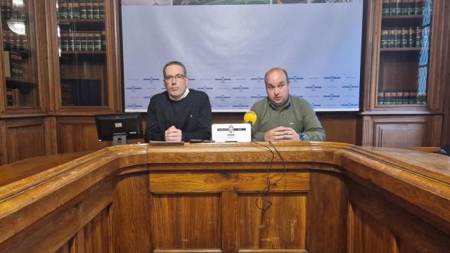 Josu Iguiñiz y Gorka Álvarez en la presentación de las actividades