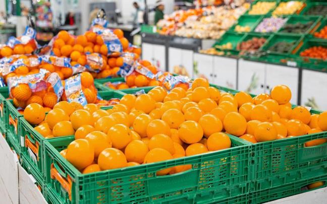 La apuesta por la naranja nacional “reafirma el compromiso de Mercadona con el sector primario y con sus clientes”.