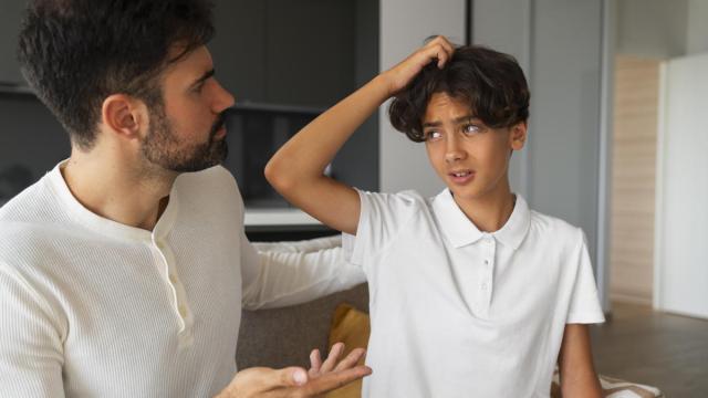 Puede que sea uno de los grandes placeres ocultos de la paternidad: ese momento en el que sueltas una palabra de su vocabulario y observas su reacción.