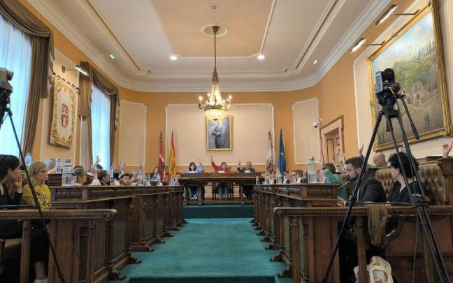 Sesión del Pleno municipal en el Ayuntamiento de Irun