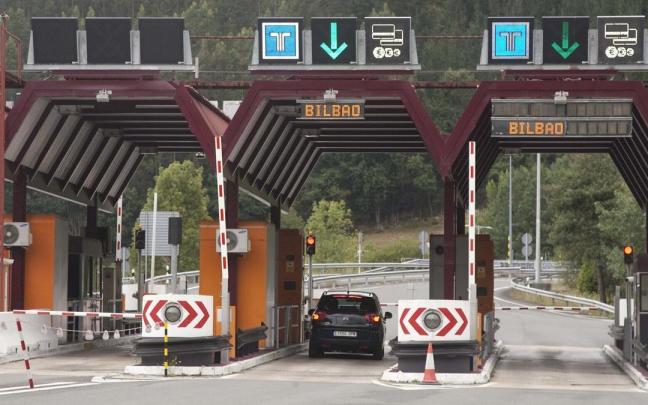 El peaje de la AP-68 en Llodio.