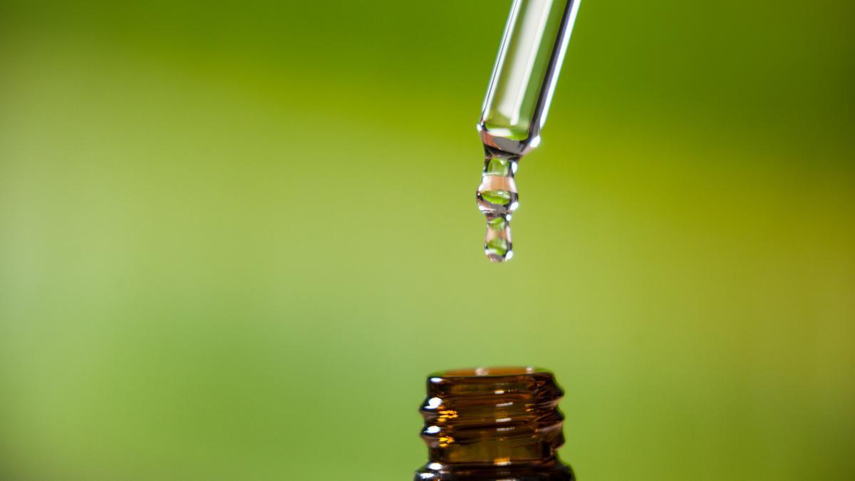 Aceite de árbol de té.