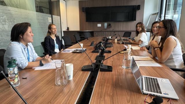 La delegación vasca está encabezada por Pedrosa; la directora de ISEI-IVEI, Junkal Gutiérrez; y delegada de Euskadi en Francia, Arantza López de Munain