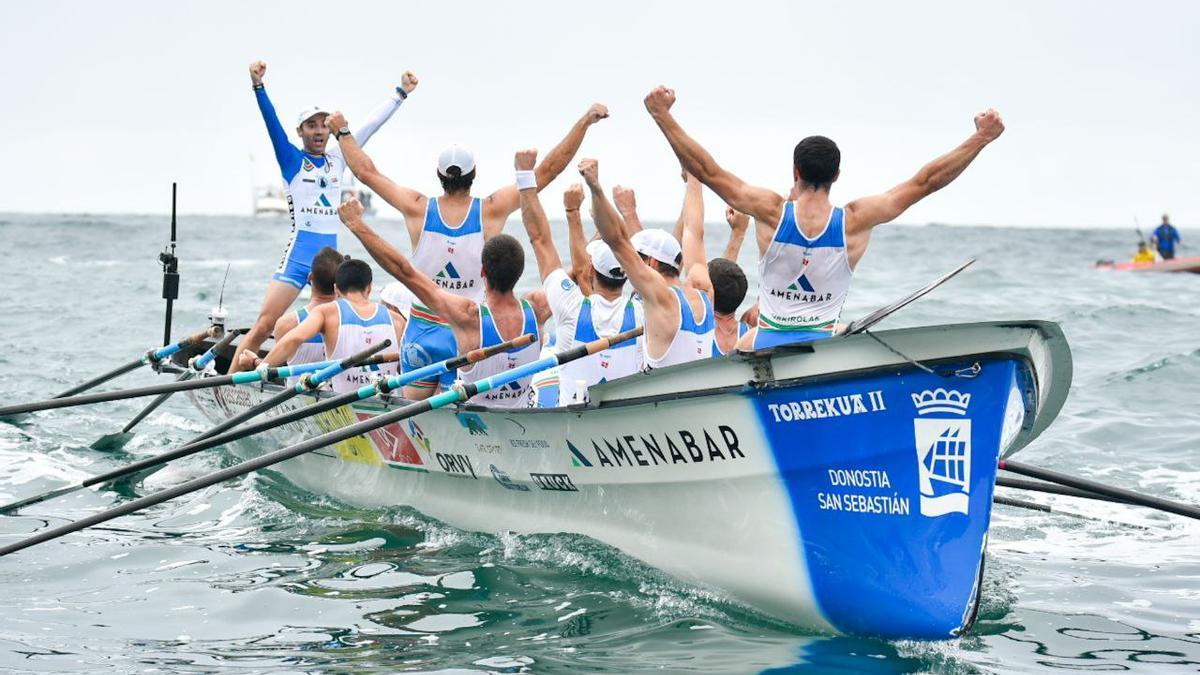 Donostiarra celebrando una bandera de hace 2 temporadas. ARNAITZ RUBIO