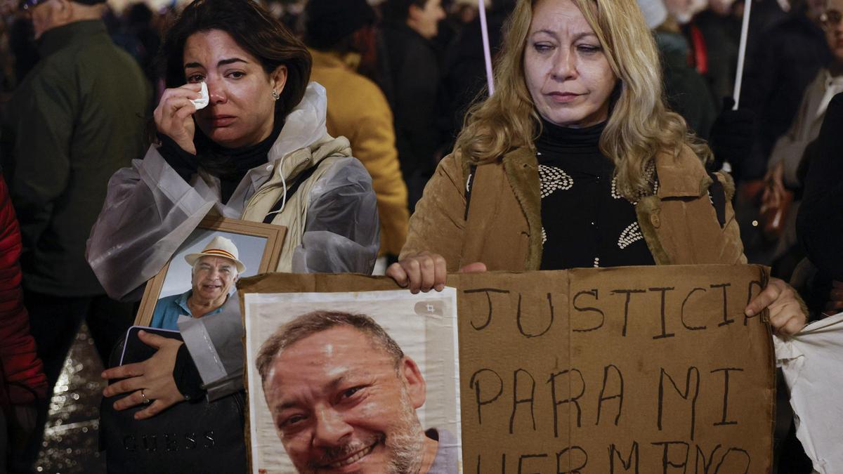Cuarta manifestación en Valencia contra Mazón por la dana