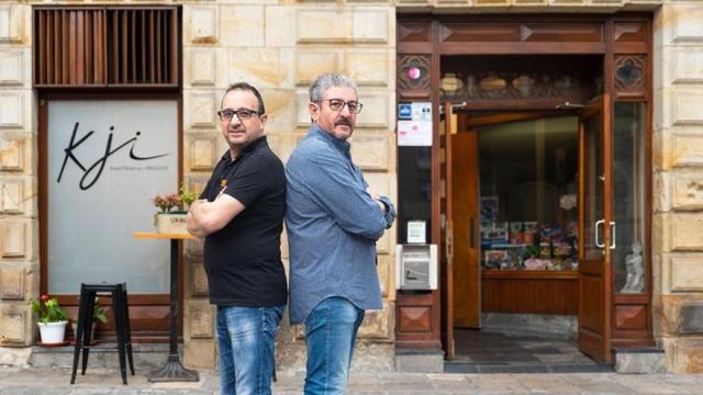 Jesús Romero 'Txutxi' y Antonio Murillo, al frente del Kajoi.
