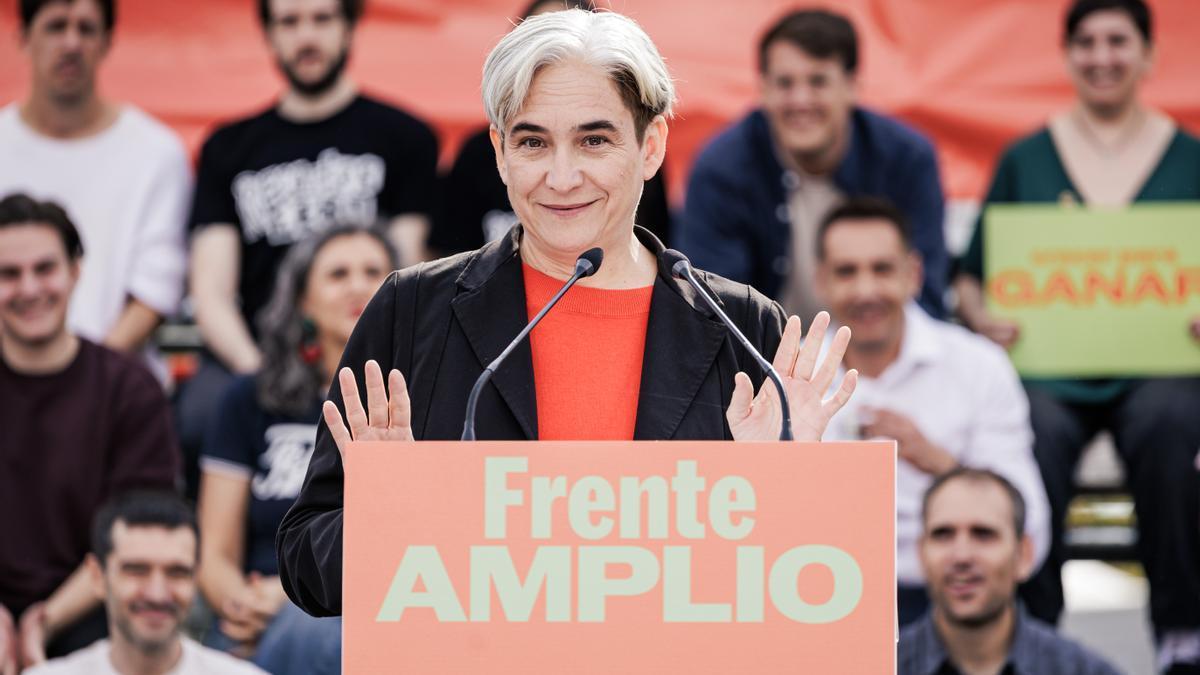 La exalcaldesa de Barcelona Ada Colau, durante el acto de presentación de su candidatura a las elecciones generales del 29-N.