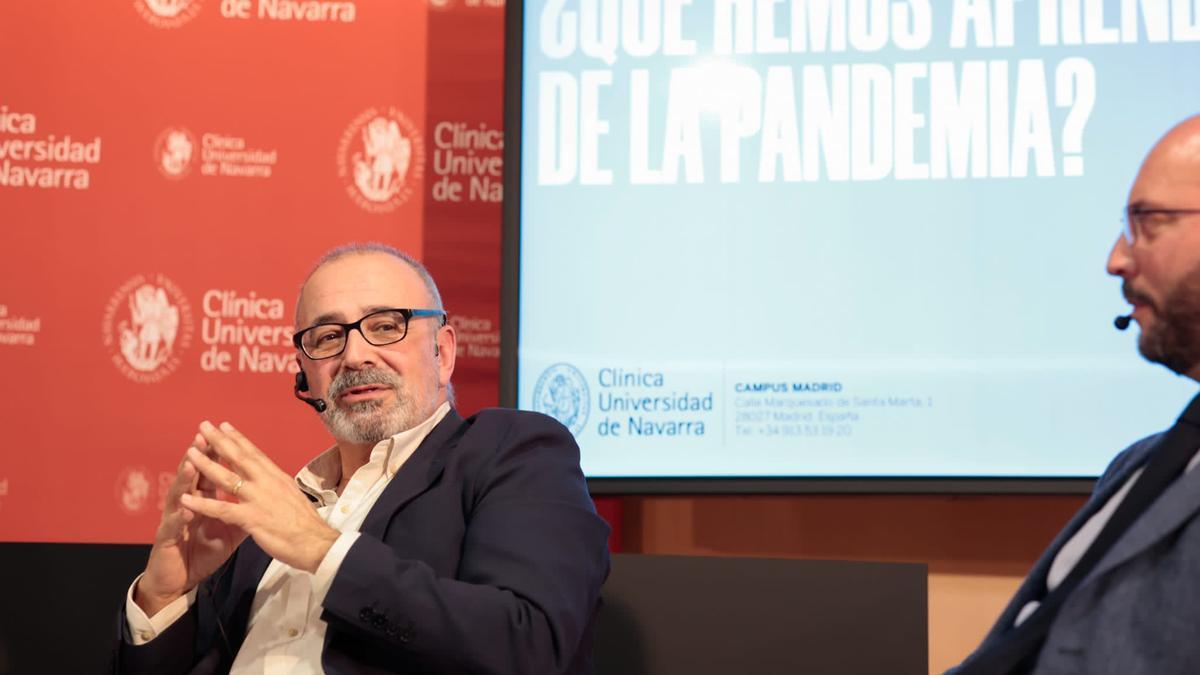 Ignacio López-Goñi en la conferencia, ¿Qué hemos aprendido de la pandemia?