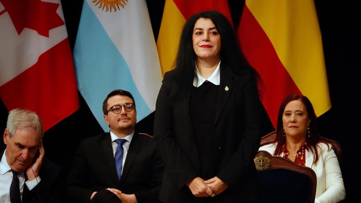 a historietista y pintora Marjane Satrapi.