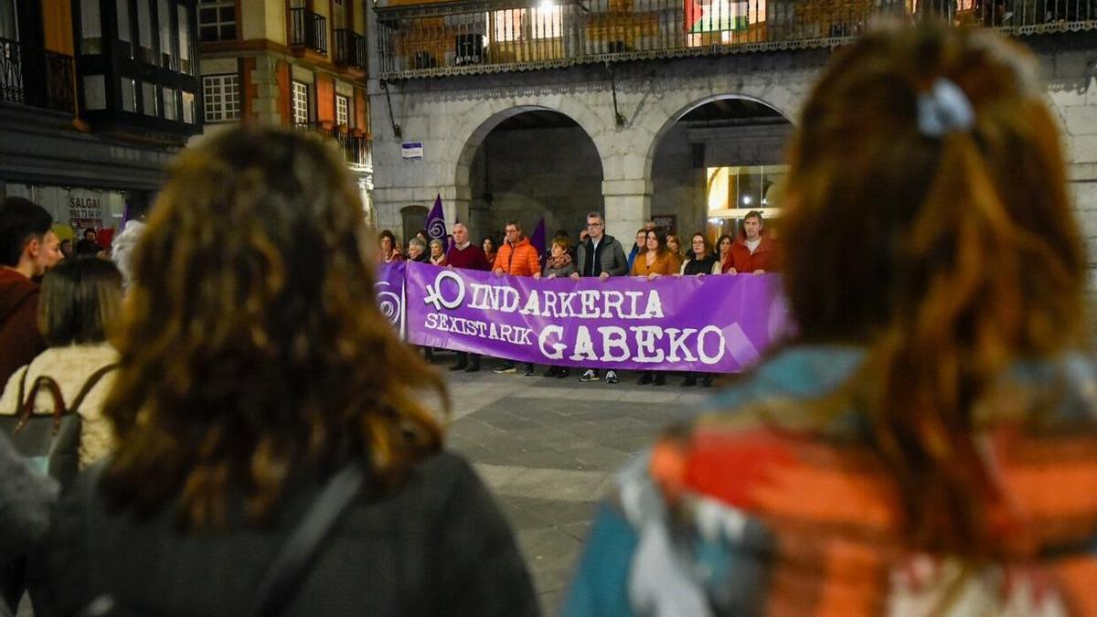 Concentración en Tolosa contra la violencia machista.