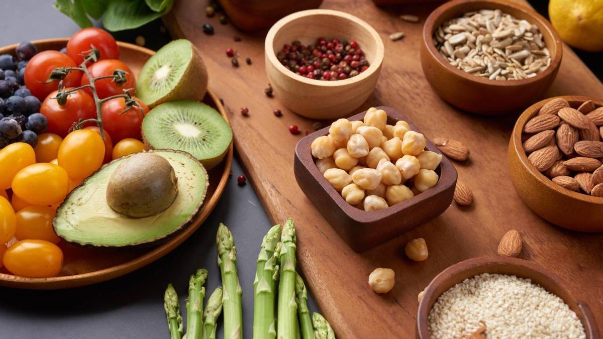 Una selección de diferentes tipos de alimentos