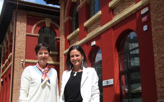 Sara Oceja y Mireia Elkoroiribe en la Muska Eskola