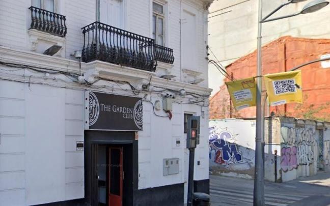 Exterior de la discoteca 'The Garden Club', donde un joven de 32 años ha sido apuñalado en Valencia.