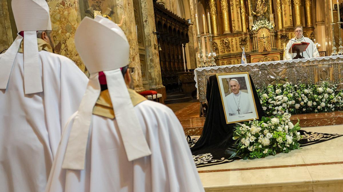 Una iglesia en Argentina rinde homenaje al Papa Francisco.