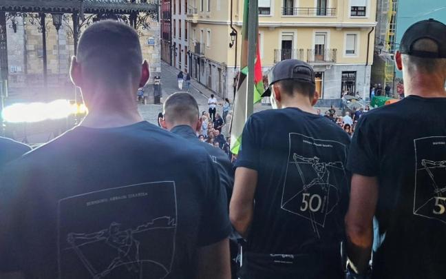 El pasado año los pregoneros fueron los miembros de Bermeo Urdaibai Arraun elkartea