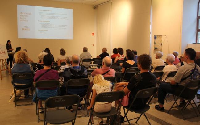 Reunión donde se presentaron las conclusiones de la primera fase sobre el futuro de Erkibe.