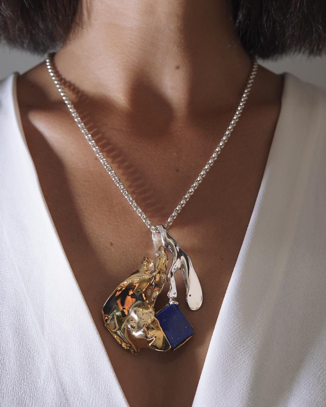 Su tienda se encuentra en el número 27 bajo de la calle Olaguibel, en Gasteiz.