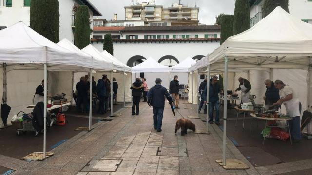 Una edición anterior del concurso de fritada de Hondarribia