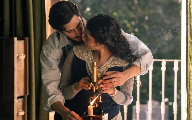 Imagen de la serie 'Mal de amores'