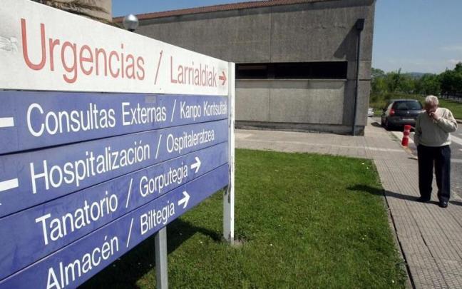 Entrada al servicio de urgencias del Hospital Comarcal del Bidasoa